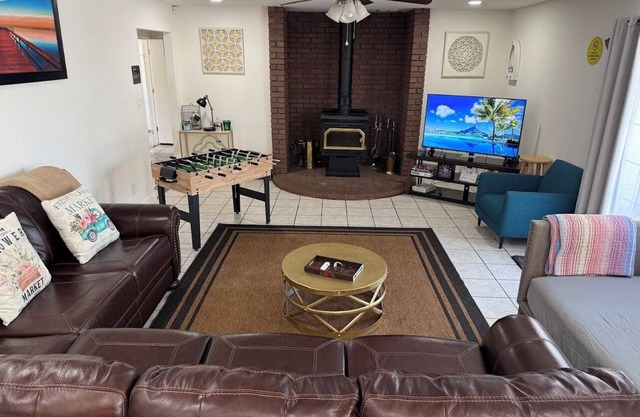 3-bedroom farm stay just 10 minutes from Lodi/Acampo vineyards