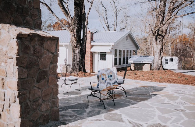 Charming 3-bedroom farmhouse in tranquil Apison, near Chattanooga