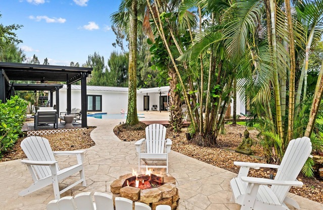 Charming 3-bedroom farmhouse in amazing Davie
