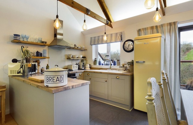 Charming 3-bedroom cottage located within 5 star gated complex at The Valley