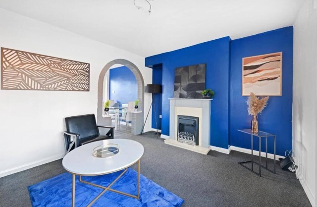 Charming 3-bedroom house in marvelous Nottingham with WiFi