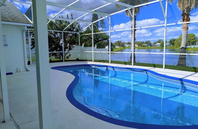Charming 3-bedroom house with Lake view, in fantastic Kissimmee