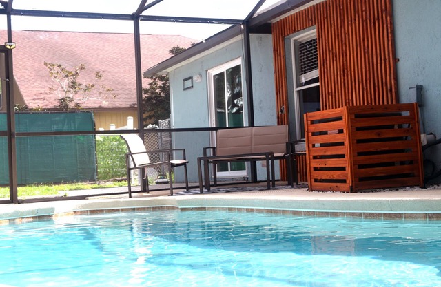 Charming 3-bedroom house in Kissimmee - Private Pool, WiFi, AC, Great Location