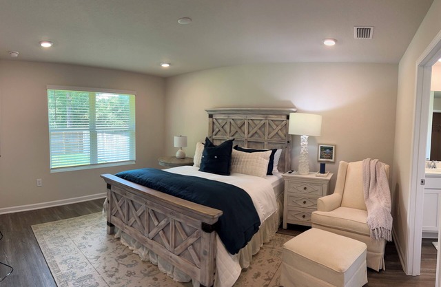 Charming 3-bedroom house in fabulous Fairhope with WiFi, AC