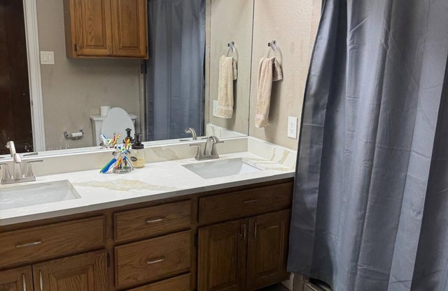 Charming 3-bedroom house with WiFi and AC in St. Hedwig