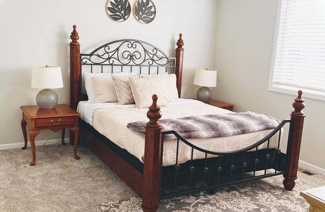 Charming 3-bedroom house with WiFi and AC in lovely Fargo