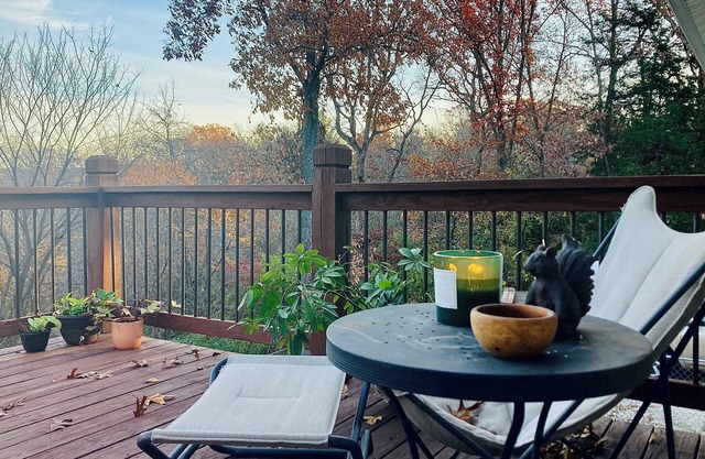 Charming 3-bedroom lake cottage in Cedar Hill