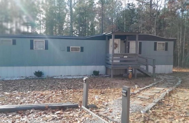 Charming 3-bedroom mobile home with WiFi and AC in lovely Henrico