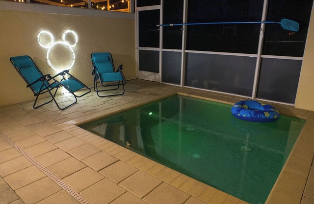 Charming 3-bedroom townhome with fitness room and private pool in Clermont