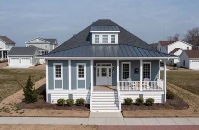 Charming 3 bedroom beach house in Cape Charles, VA