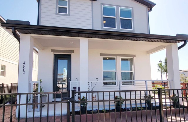 Charming 3-bedroom house with fitness room, WiFi in welcoming Saint Cloud