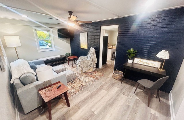 Charming 3-bedroom house with ample outdoor acreage
