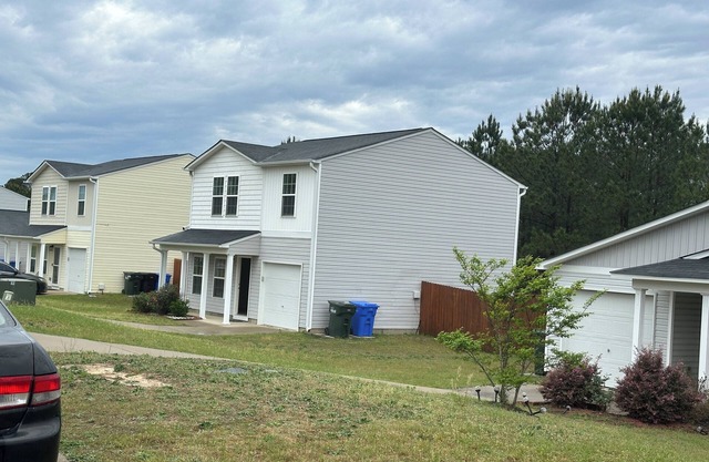 Charming 3bedroom house Fayetteville with WiFi, AC. and more. Start your getaway