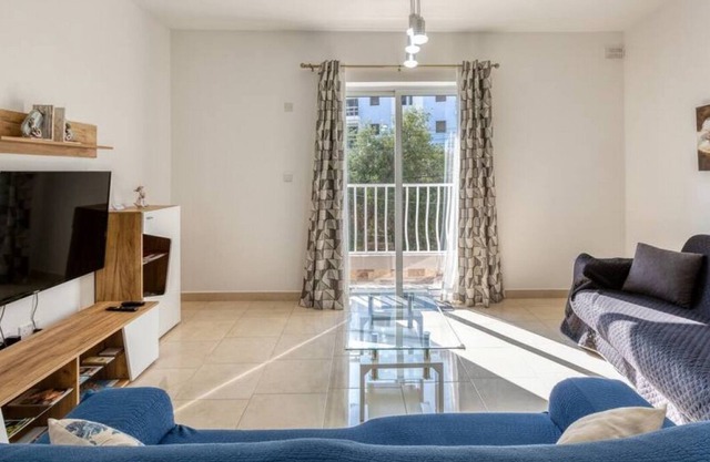 Charming 3BR home with large terrace in Marsaxlokk