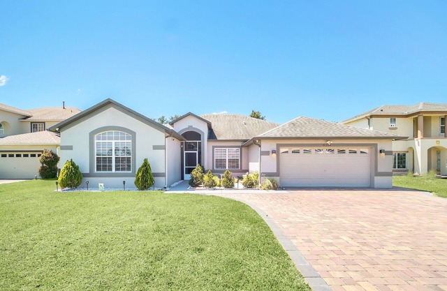 Charming 4 Bed Family Pool Home with Game Room