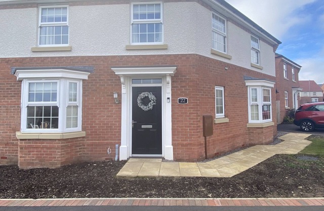 Charming 4-Bed House in Grantham