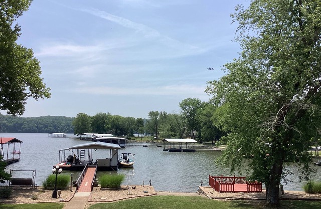 Charming 4-bedroom house with Private Dock - Perfect for Family Gatherings