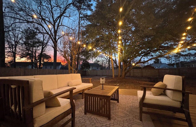 Charming 4-bedroom house with AC and WiFi in Pleasant Charleston