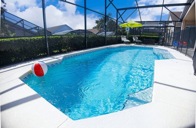 Charming 4-bedroom house with WiFi, AC in lovely Kissimmee