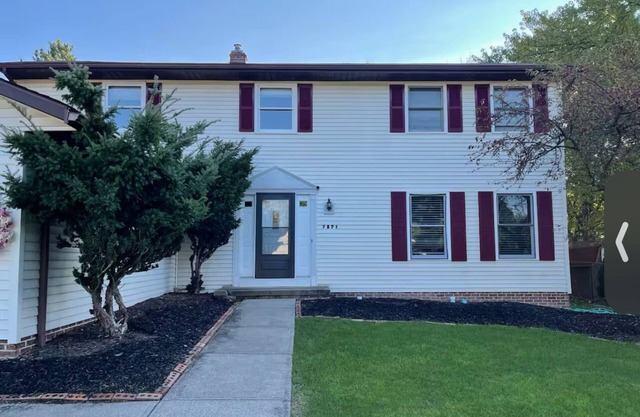 Charming 4-bedroom house with lots of place to gather and make memories in Parma