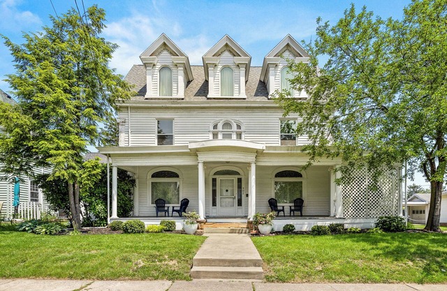 Charming 4-Bedroom steps from Ashland University