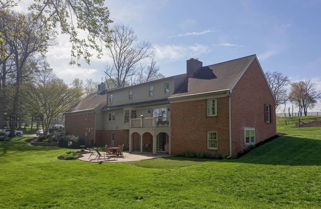 Charming 5-bedroom Home in welcoming Lancaster County AC, WiFi