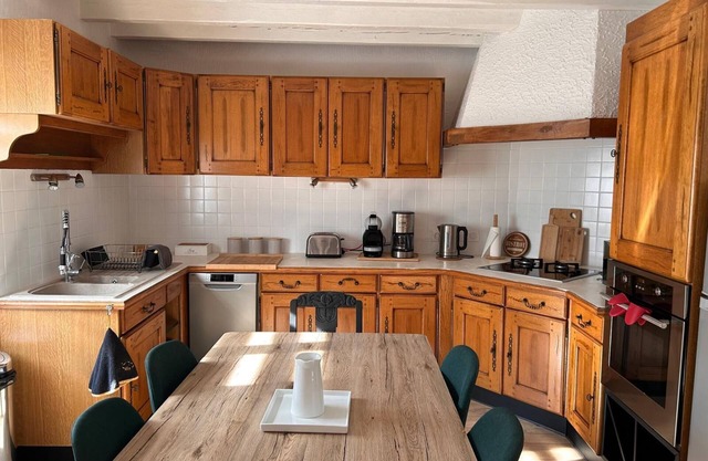 Charmant Appartement 70 M2 avec parking sécurisé