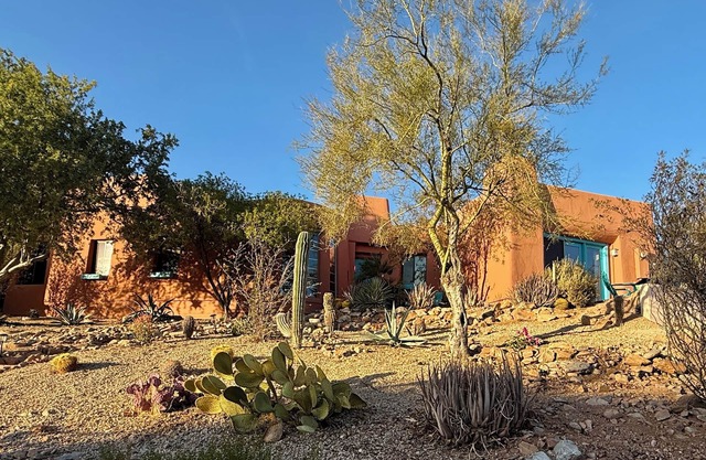 Charming Adobe Casita! Large lot in upscale quiet neighborhood.