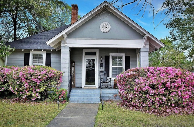 Charming and cozy home by a Historic District
