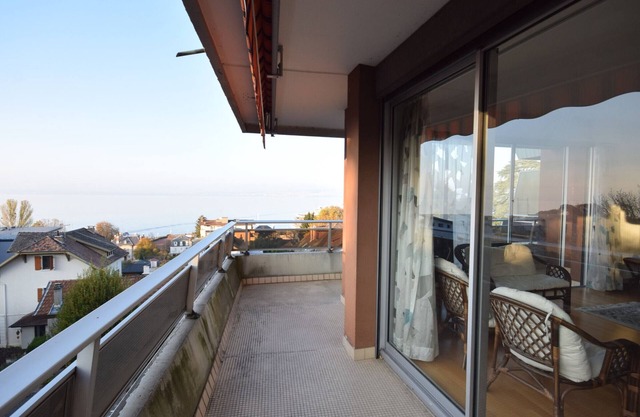 Appartement charmant avec parking à Évian