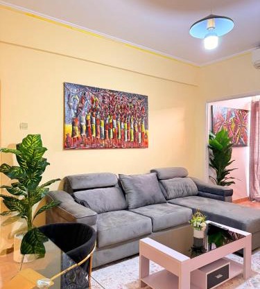 Charming Apartment in Historic Building-Near Luanda Bay