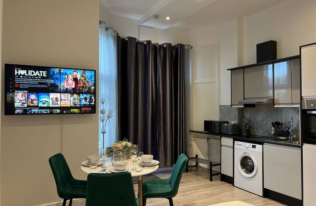 Charming Apartment in West Ealing, free parking