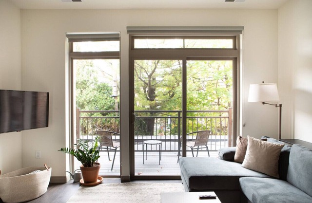 Flexhome Shorewood 1BR A1 - Gym+Balcony