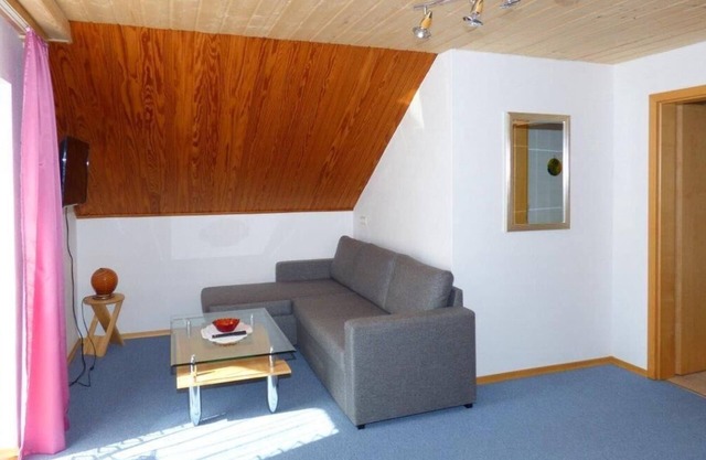 App. | Appartement d'une chambre avec balcon