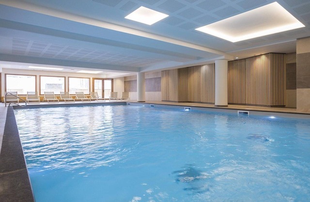 Charmant Appartement avec Piscine à Tignes
