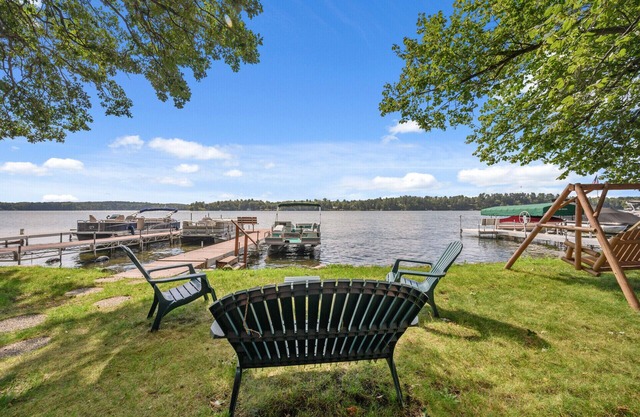 Charming Balsam Lake Waterfront Cabin / Cottage-Twinhome