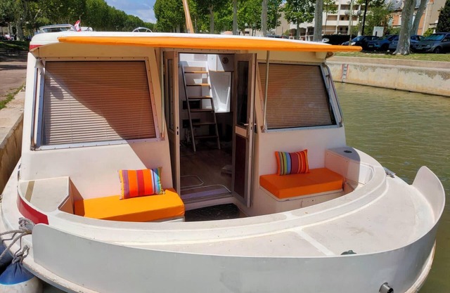 Charmante péniche avec terrasse