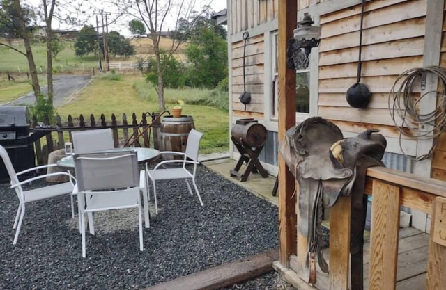 Charming barn with 2 bed in Springville close to SEQUOIA NATIONAL FORREST