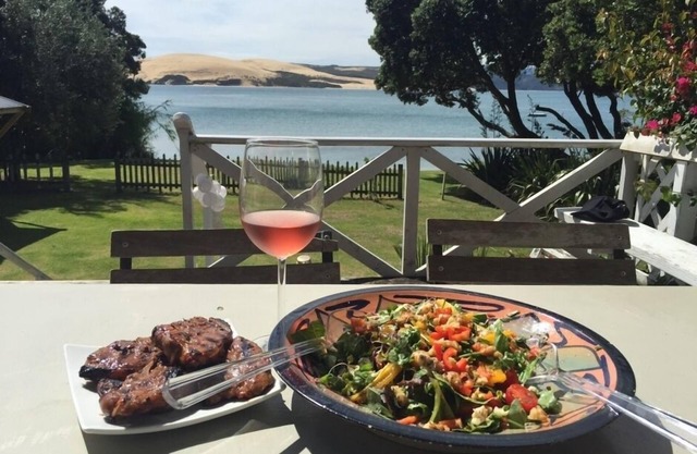 Charmant front de mer Bach plus studio de jardin