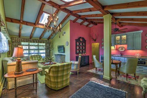 Charming Blue Ridge Cottage with Stunning Views!