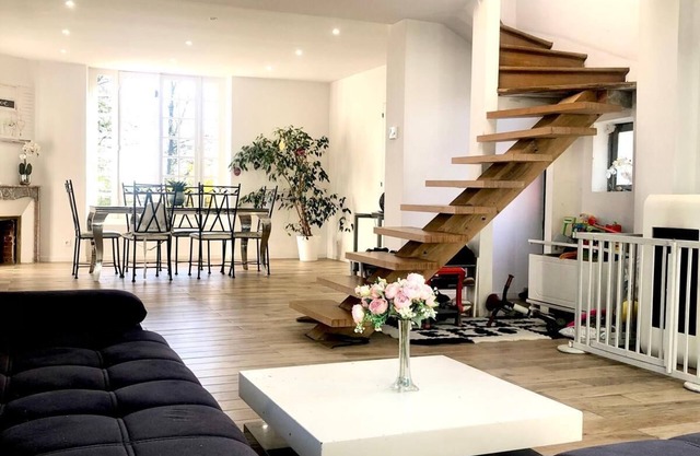 🏡 Maison bourgeoise de charme à 1h de Paris – 12 voyageurs – jardin 3 370 m²