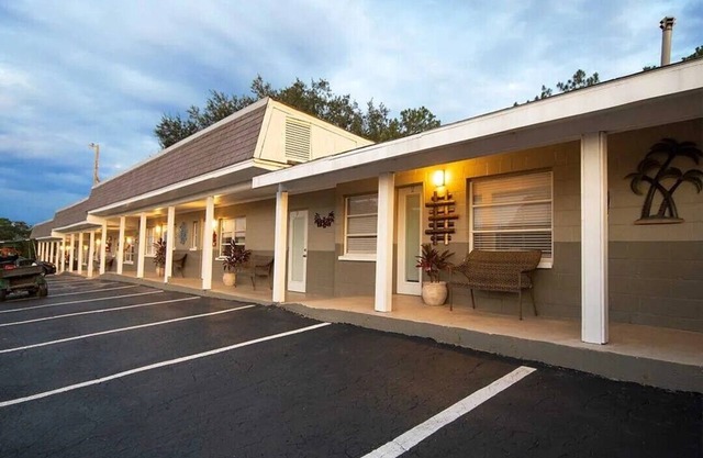 Charming boutique hotel. Newly remodeled, cozy, private getaway & adult only!