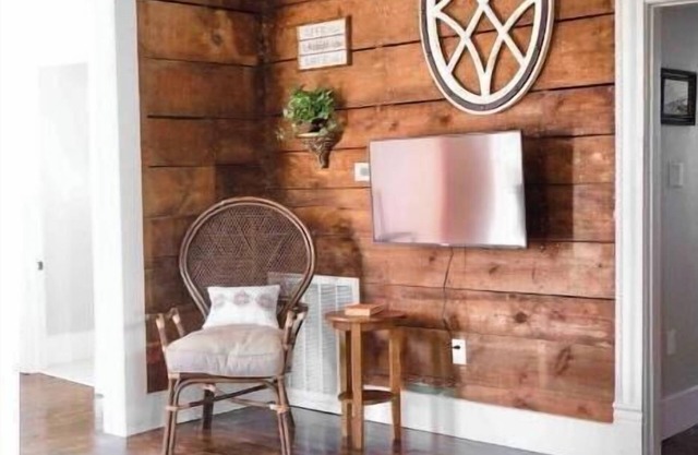 Charming Bungalow- great location & price!