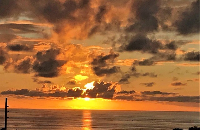 Charmant bungalow près des plages de classe mondiale avec vue sur l'océan et le coucher du soleil