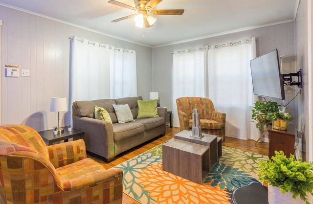 ** Bungalow charmant avec bain à remous ** Entrée sans clé
