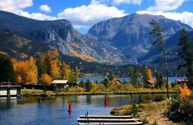Charming Cabin|1 block from the lake/ Columbine