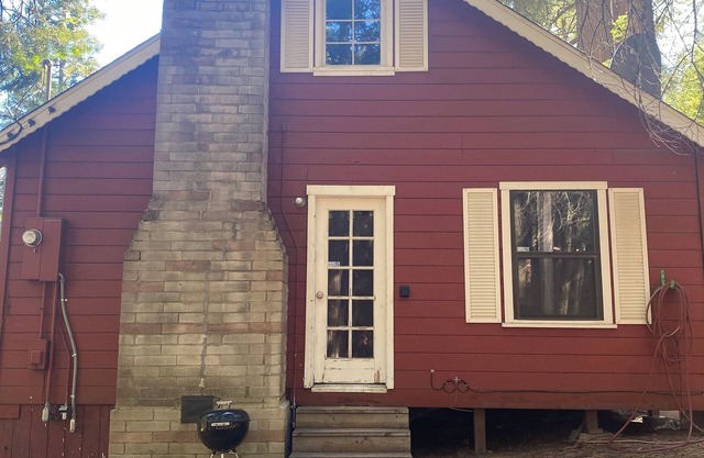 Charming cabin with WiFi in Long Barn - Perfect for a getaway,