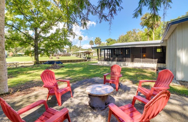 Charming Canalfront Retreat with Double Boat Slip!