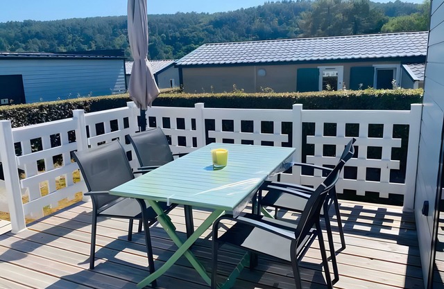 Charmant chalet au bord du Lac