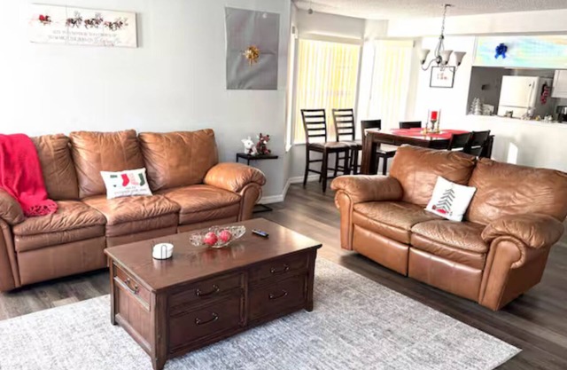 Charming Christmas Themed Condo in Kissimmee Fl
